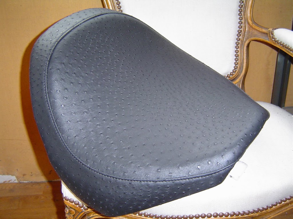 Selle de Moto Custom en Skaï « Imitation Autruche »