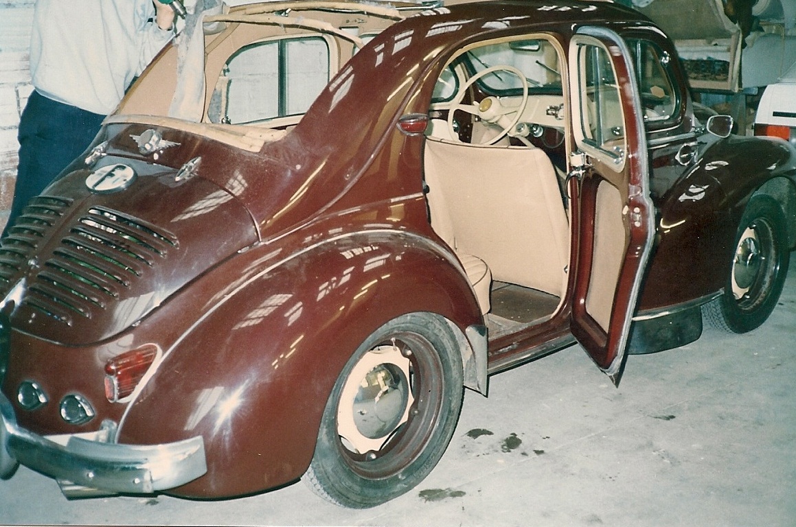 4CV Citroen Découvrable !